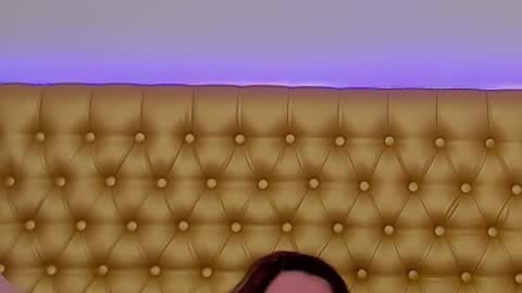 Mia online show from 04-11-26, 07:45