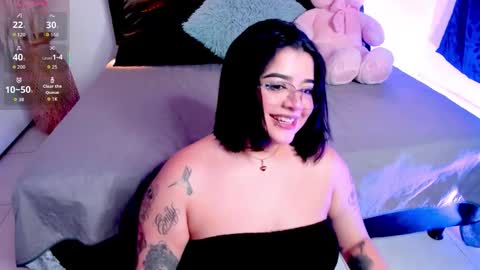 trixxiee_ online show from 11-13-25, 07:24
