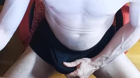 Snapshot of tronista87 chatting on 11-20-25, 11:37 tronista87 online show from 11-20-25, 11:37