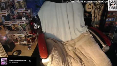 trooper0690 online show from 04-10-26, 05:28