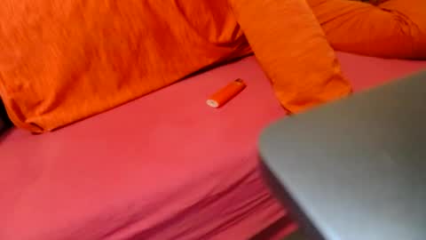 Tropichot online show from 01-19-25, 07:25