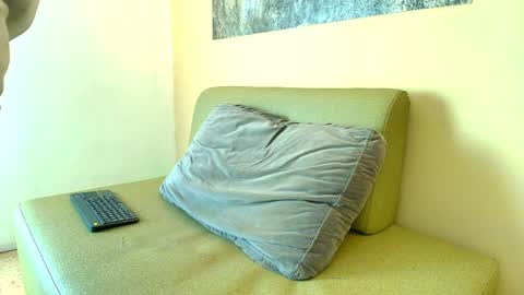 Troy online show from 04-06-26, 07:59