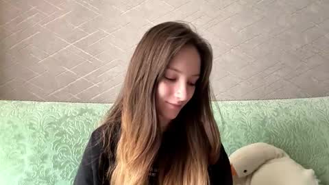 Hello Viola here   Help me to make 50 thumbs up 333 online show from 03-07-26, 08:22