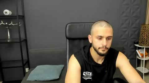 TroyWade online show from 06-11-26, 04:32