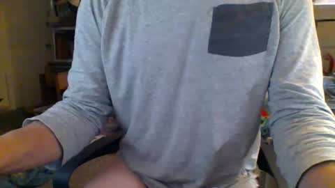 truk1976 online show from 11-17-25, 03:51