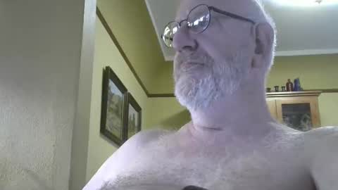 Snapshot of tsteach50 chatting on 12-31-24, 04:25 tsteach50 online show from 12-31-24, 04:25