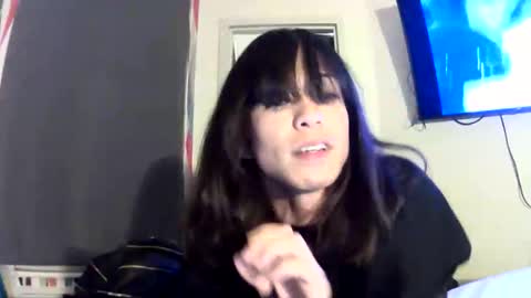Snapshot of tsvickyyvee chatting on 05-12-26, 06:43 tsvickyyvee online show from 05-12-26, 06:43
