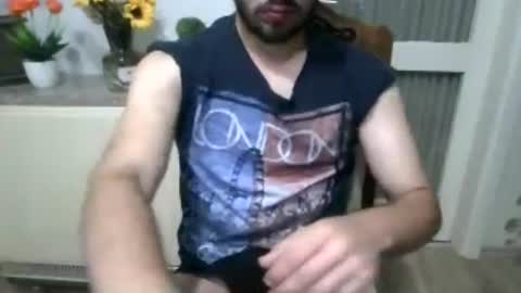 Snapshot of ttheman99 chatting on 06-19-26, 10:35 ttheman99 online show from 06-19-26, 10:35