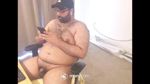 Snapshot of tubbs123 chatting on 05-19-26, 04:02 Tubbs123 online show from 05-19-26, 04:02