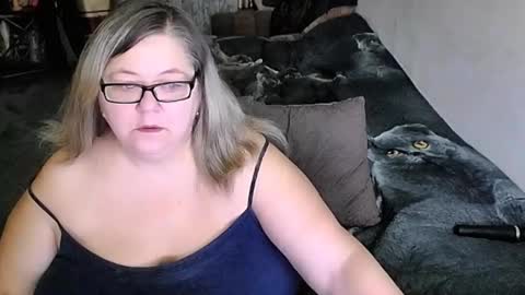 Lana online show from 02-23-26, 11:35