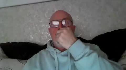 twatcockandballs online show from 12-09-24, 07:18