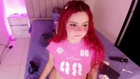 Snapshot of twiggy_sw chatting on 07-09-26, 03:10 Twiggy online show from 07-09-26, 03:10