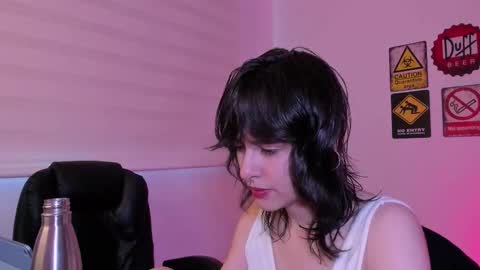 Eve  Lili online show from 02-15-26, 10:17