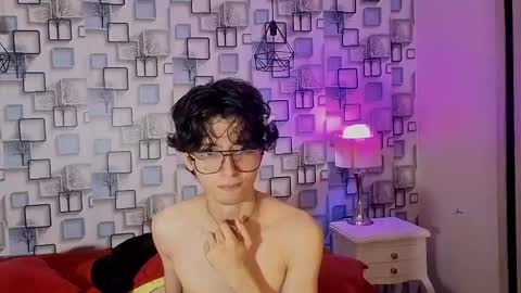 Snapshot of twink_sebas7 chatting on 05-13-26, 12:13 Sebastin online show from 05-13-26, 12:13