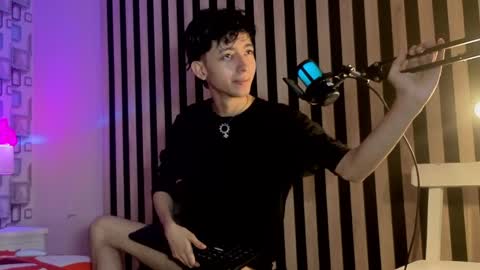 Snapshot of twink_sebas7 chatting on 05-30-26, 12:24 Sebastin online show from 05-30-26, 12:24