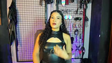 Clio  Tadeo online show from 02-15-25, 11:36