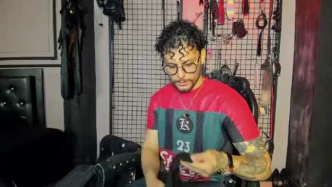 Clio  Tadeo online show from 05-12-26, 03:03