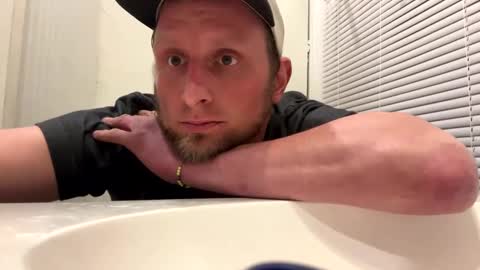 TwitchTrainee online show from 02-28-25, 05:48