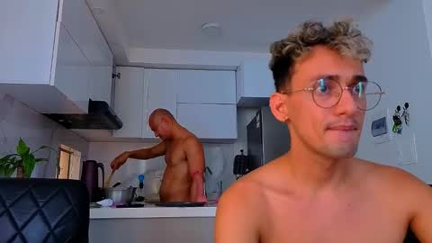 twoboyshot24 online show from 05-11-26, 02:45