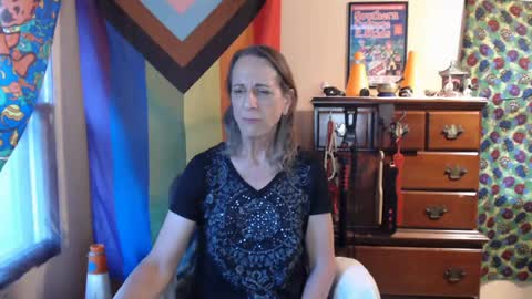 Snapshot of twocumkerry chatting on 07-12-26, 11:45 twocumkerry online show from 07-12-26, 11:45