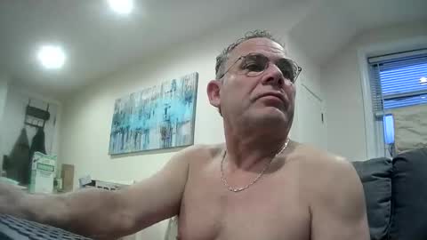 Twopeopleinlove online show from 01-17-26, 12:21