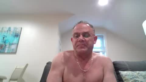 Twopeopleinlove online show from 06-16-26, 09:45