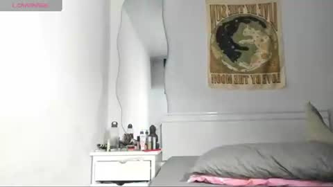Snapshot of tyler_axel chatting on 06-21-26, 02:36 tyler_axel online show from 06-21-26, 02:36