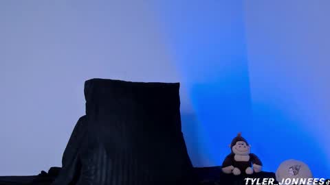 Tyler online show from 02-18-26, 01:12