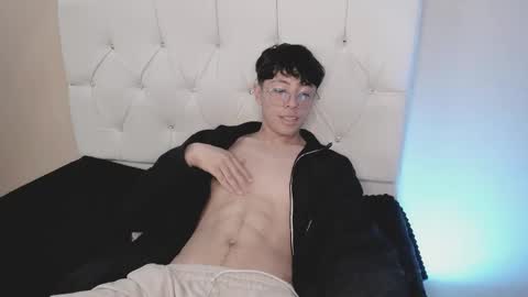 Tylhugedoom online show from 01-15-25, 05:26