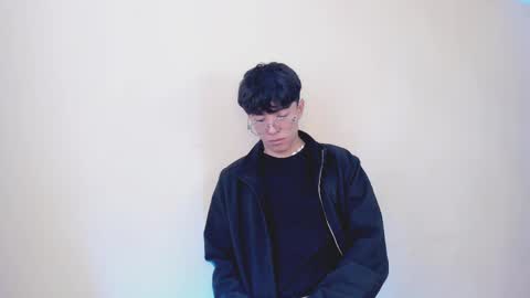 Tylhugedoom online show from 01-18-25, 02:23