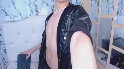 Tylhugedoom online show from 01-22-25, 05:17