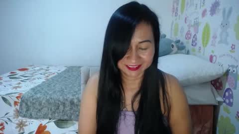 Snapshot of tyna_b chatting on 07-06-26, 03:58 Tyna online show from 07-06-26, 03:58
