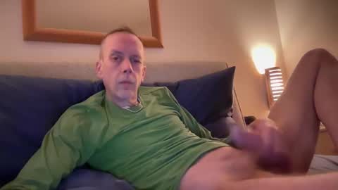 Snapshot of tyronev70 chatting on 01-17-26, 12:21 Ty online show from 01-17-26, 12:21