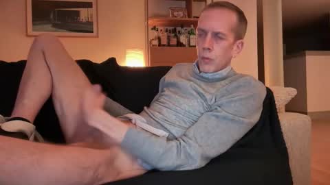 Snapshot of tyronev70 chatting on 02-05-26, 05:39 Ty online show from 02-05-26, 05:39