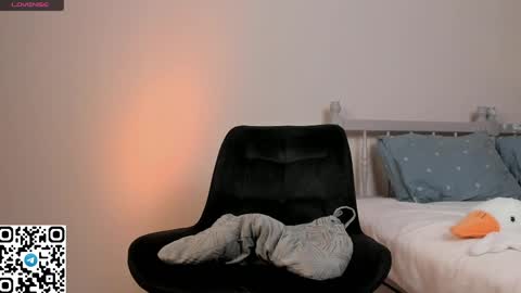 Christine 3 Next broadcast tomorrow at 2100 GMT 5 online show from 04-09-26, 07:30