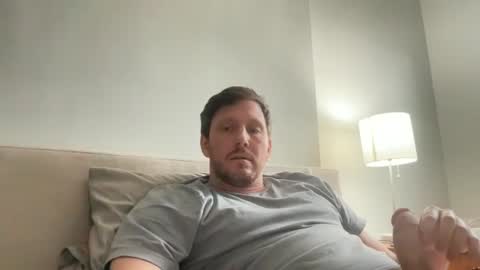 Snapshot of u28005 chatting on 02-15-25, 07:17 u28005 online show from 02-15-25, 07:17