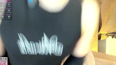 Snapshot of udeleclive chatting on 02-02-26, 03:44 Polly online show from 02-02-26, 03:44