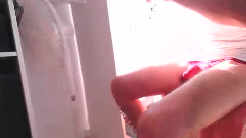 Snapshot of ukguy991 chatting on 01-09-26, 01:47 ukguy991 online show from 01-09-26, 01:47