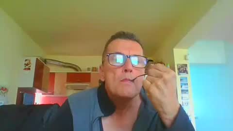 ulmeni4 online show from 04-06-26, 11:33