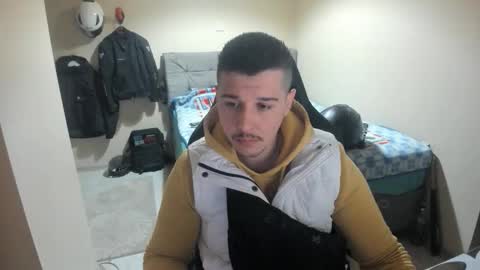 Snapshot of ulxer chatting on 05-06-26, 08:14 hi im mike tyson - online show from 05-06-26, 08:14