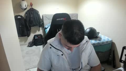 Snapshot of ulxer chatting on 05-09-26, 11:10 hi im mike tyson - online show from 05-09-26, 11:10