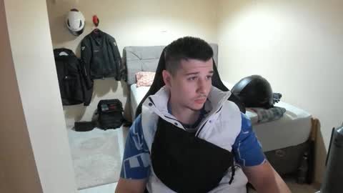 Snapshot of ulxer chatting on 05-17-26, 06:37 hi im mike tyson - online show from 05-17-26, 06:37