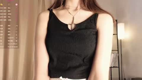 Snapshot of umbraelyon chatting on 07-01-26, 05:20 Liliane online show from 07-01-26, 05:20