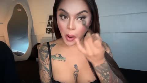 Lady tan online show from 03-21-26, 08:12