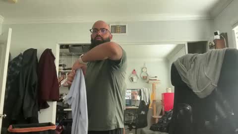 uncutbeard129840 online show from 04-16-26, 12:22