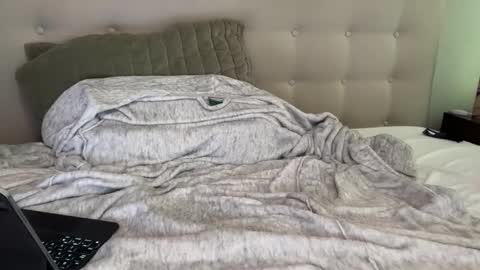 uncutnudist online show from 09-17-25, 12:23