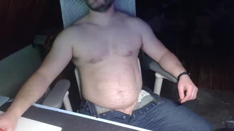 Under the desk online show from 03-25-26, 09:54