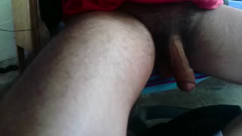 Snapshot of under_thedesk chatting on 01-14-25, 11:20 Giov online show from 01-14-25, 11:20