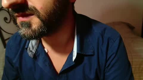 Snapshot of under_thedesk chatting on 10-15-25, 08:31 Giov online show from 10-15-25, 08:31