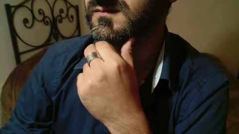 Snapshot of under_thedesk chatting on 11-11-25, 04:51 Giov online show from 11-11-25, 04:51